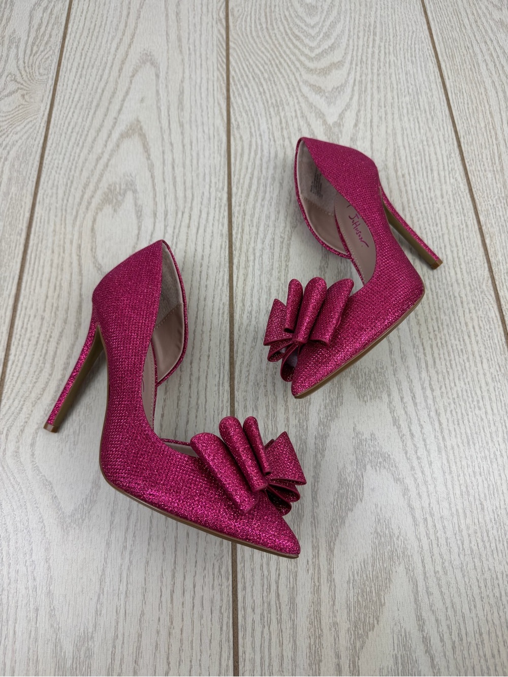Betsey Johnson Women's Prince d'Orsay Bow Evening Pumps 7M Fuchsia Pink $89 - Picture 3 of 8